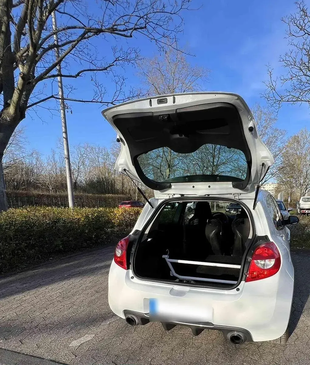 Gebraucht Renault Clio III R.S. 201 PS (147 kW) 2010 Weiß Limousine
