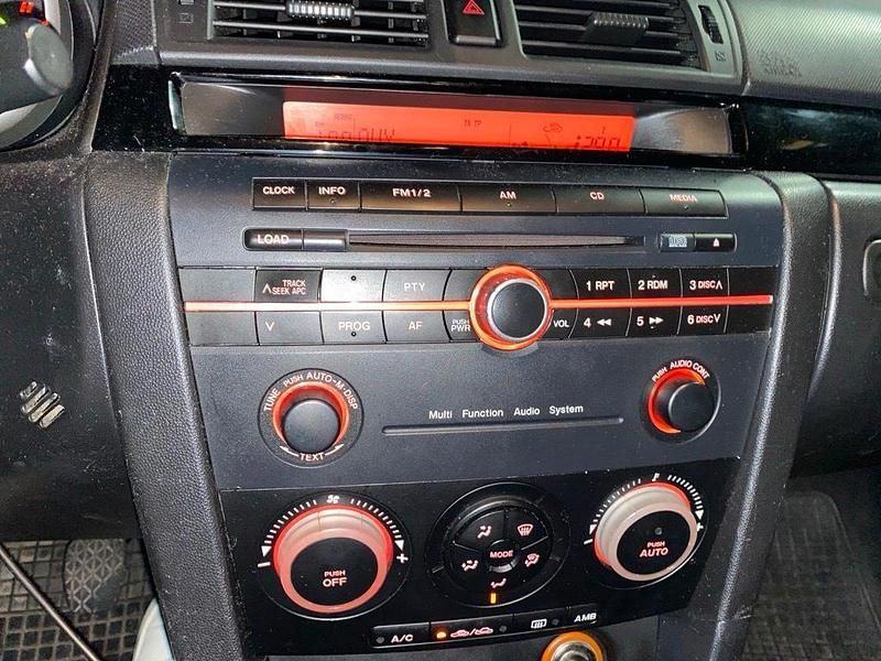 Gebraucht Mazda 3 109 PS (80 kW) 2006 Grau Limousine