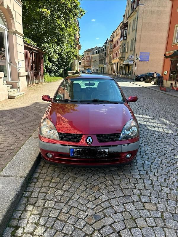 Rot Gebraucht 2003 Renault Clio II Kleinwagen | 1.600 € (Teuer) - Bild 1/3