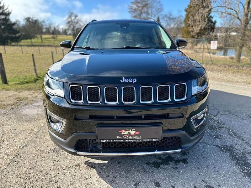 Gebraucht Jeep Compass Limited 170 PS (125 kW) 2018 Schwarz SUV