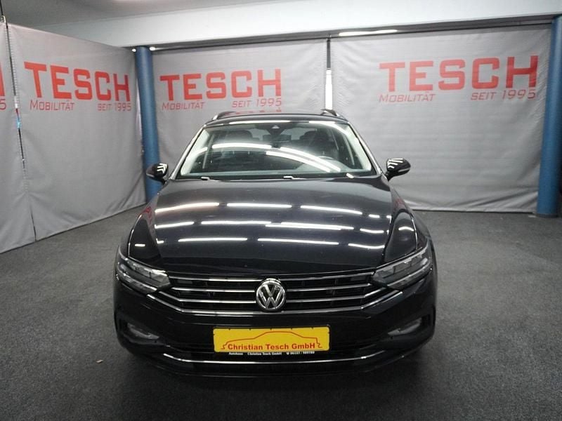 Gebraucht VW Passat 190 PS (139 kW) 2020 Deep black Kombi