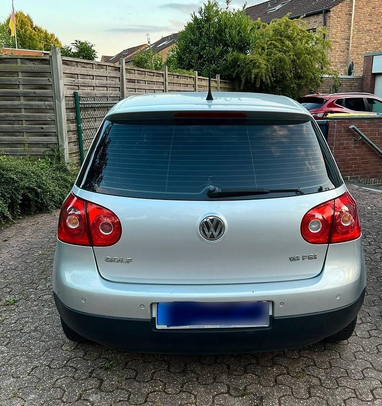 Silber Gebraucht 2006 VW Golf V Kleinwagen | 3.900 € (Etwas zu teuer) - Bild 1/4