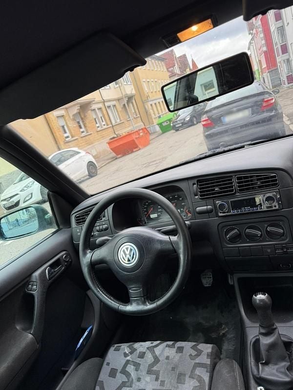 Gebraucht VW Golf Cabriolet 101 PS (74 kW) 1998 Grün Cabrio