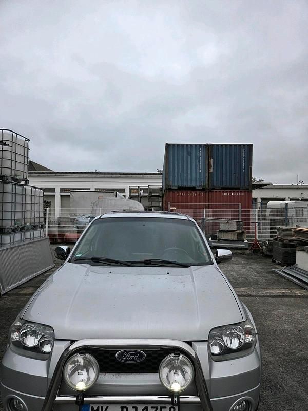 Silber Gebraucht 2006 Ford Maverick SUV | 6.499 € (Teuer) - Bild 1/4