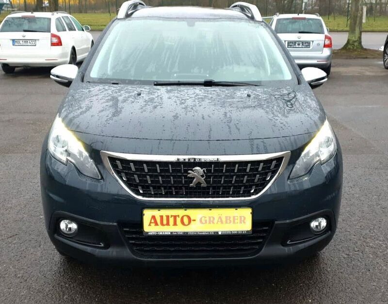 Grau Gebraucht 2018 Peugeot 2008 Style SUV | 9.950 € (Fairer Preis) - Bild 1/4