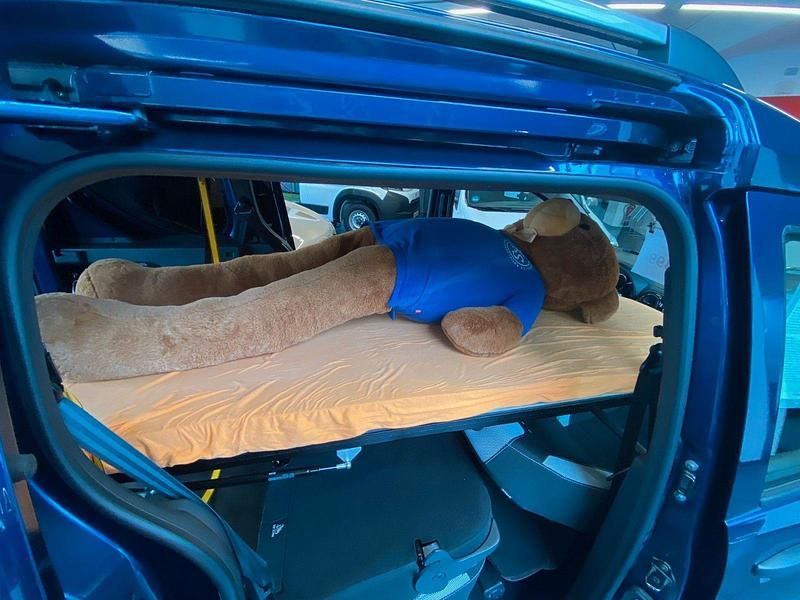 Gebraucht Dacia Dokker Stepway 131 PS (96 kW) 2019 Blau Van / Kleinbus