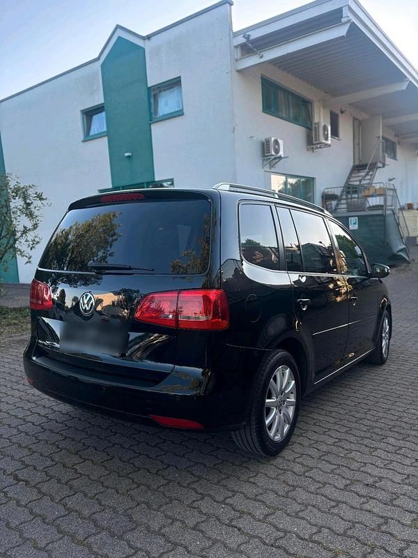 Gebraucht VW Touran Style 140 PS (102 kW) 2012 Schwarz Van / Kleinbus