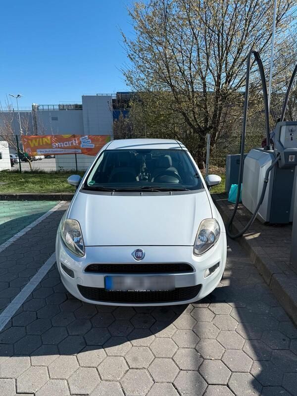 Grau Gebraucht 2012 Fiat Punto Kleinwagen | 3.800 € (Fairer Preis) - Bild 1/4