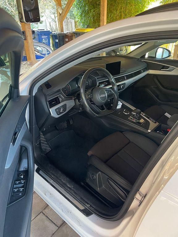 Gebraucht Audi A4 Design 190 PS (139 kW) 2019 Weiß Kombi