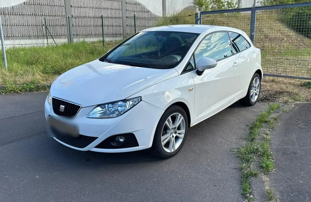 Gebraucht Seat Ibiza 86 PS (63 kW) 2010 Weiß Kleinwagen
