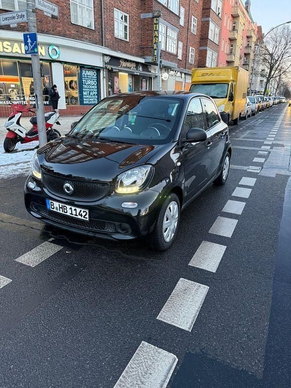 Gebraucht Smart ForFour 71 PS (52 kW) 2017 Schwarz Kleinwagen