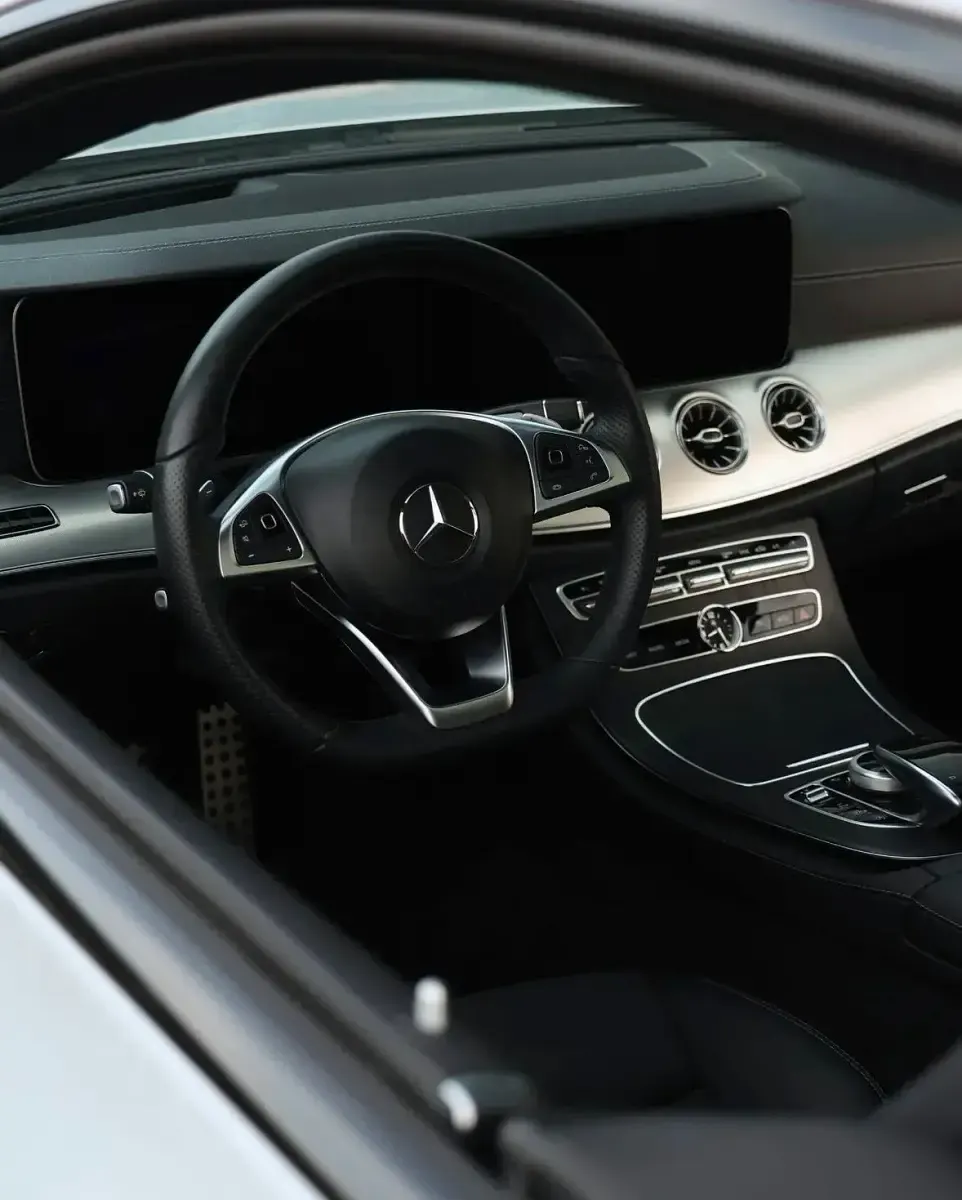 Gebraucht Mercedes E400 AMG line 333 PS (244 kW) 2018 Silber Coupé