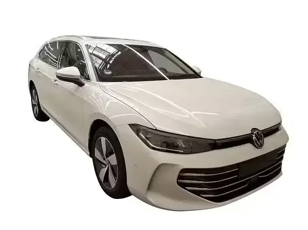 Gebraucht VW Passat Elegance 204 PS (150 kW) 2025 Weiß Kombi