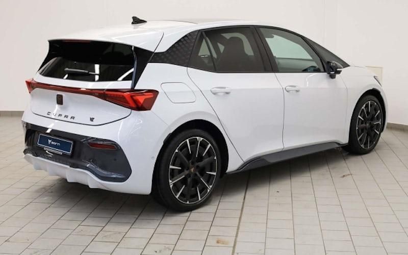 Neu Cupra Born VZ 239 kW (326 PS) 2025 Glacial white metallic Kleinwagen