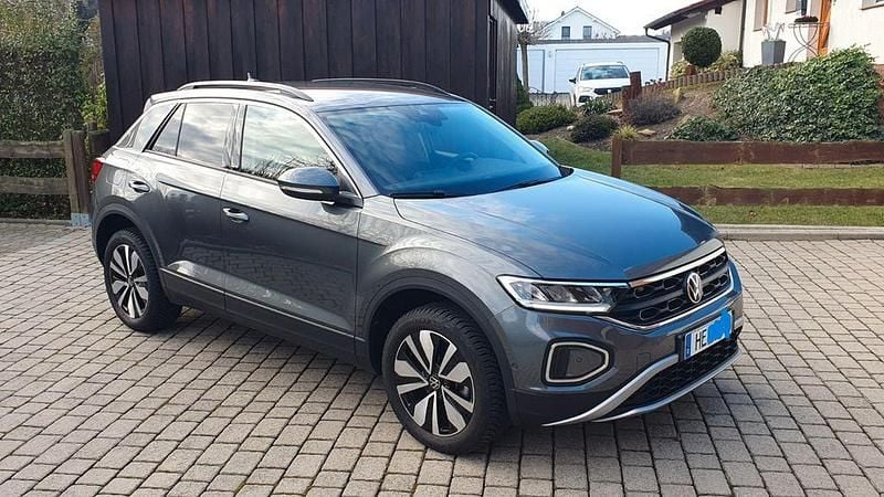 Gebraucht VW T-Roc Move 150 PS (110 kW) 2024 Grau SUV