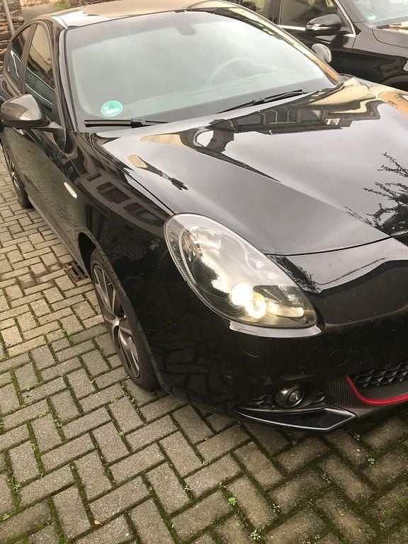 Schwarz Gebraucht 2019 Alfa Romeo Giulietta Limousine | 14.100 € (Fairer Preis) - Bild 1/4
