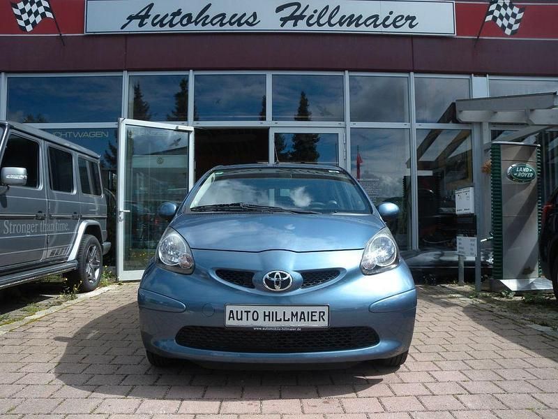 Blau Gebraucht 2008 Toyota Aygo Team Kleinwagen | 3.555 € (Etwas zu teuer) - Bild 1/4