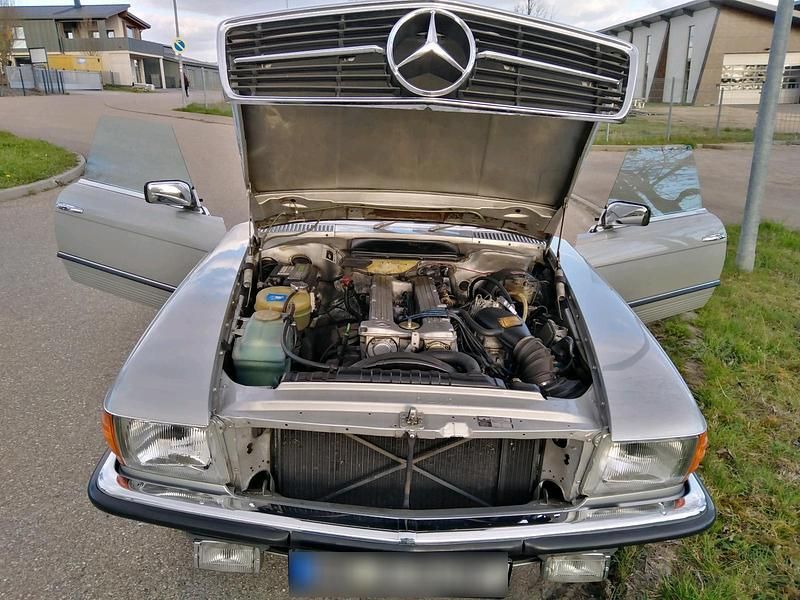 Gebraucht Mercedes SL280 185 PS (136 kW) 1981 Silber Cabrio