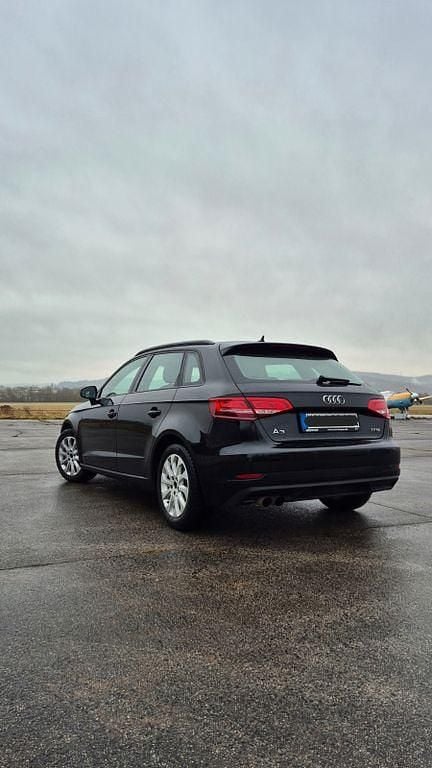 Gebraucht Audi A3 150 PS (110 kW) 2018 Schwarz Limousine