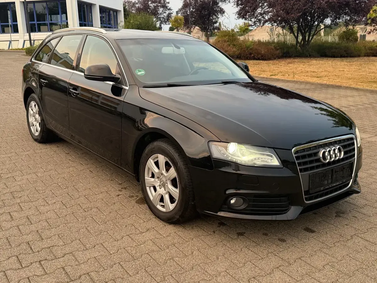 Gebraucht Audi A4 160 PS (117 kW) 2010 Schwarz Kombi