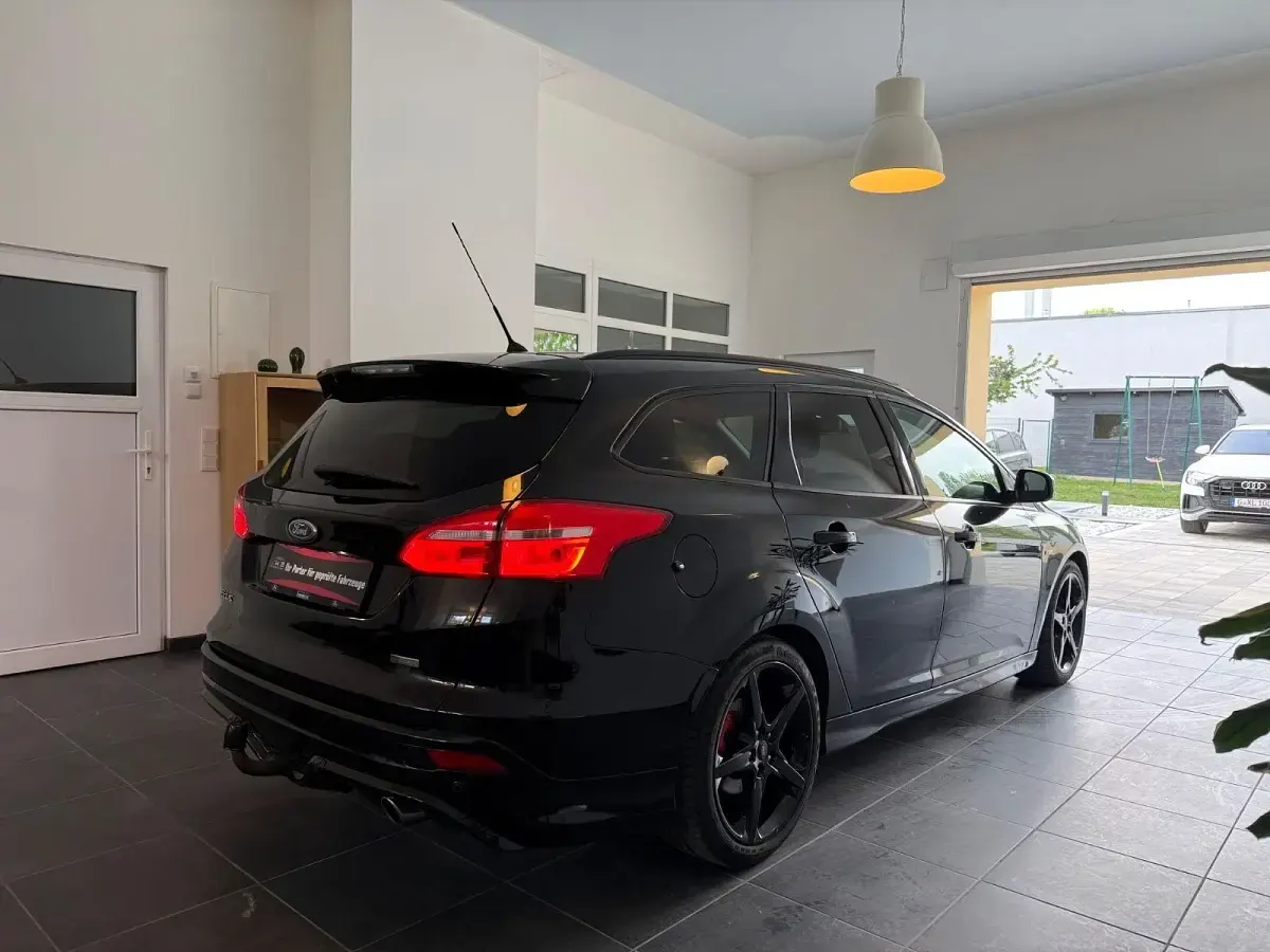 Occasion Ford Focus ST-Line 150 ch (110 kW) 2016 Noir Break