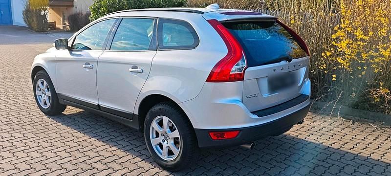 Gebraucht Volvo XC60 204 PS (150 kW) 2011 Silber SUV