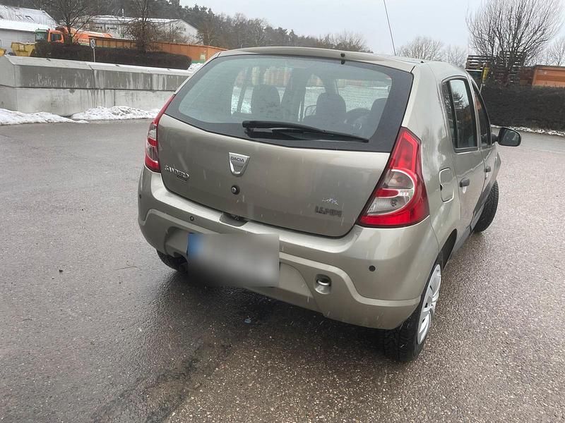 Gebraucht Dacia Sandero 75 PS (55 kW) 2010 Beige Kleinwagen