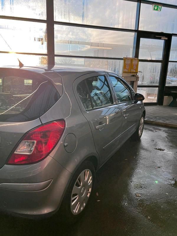 Gebraucht Opel Corsa 80 PS (58 kW) 2007 Grau Kleinwagen