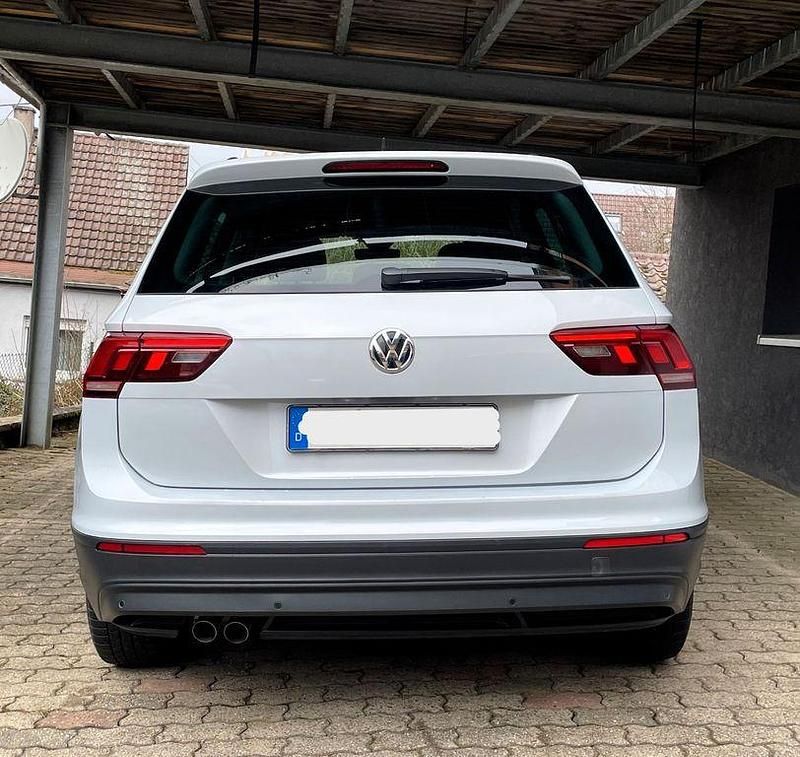 Gebraucht VW Tiguan 150 PS (110 kW) 2018 Grau SUV