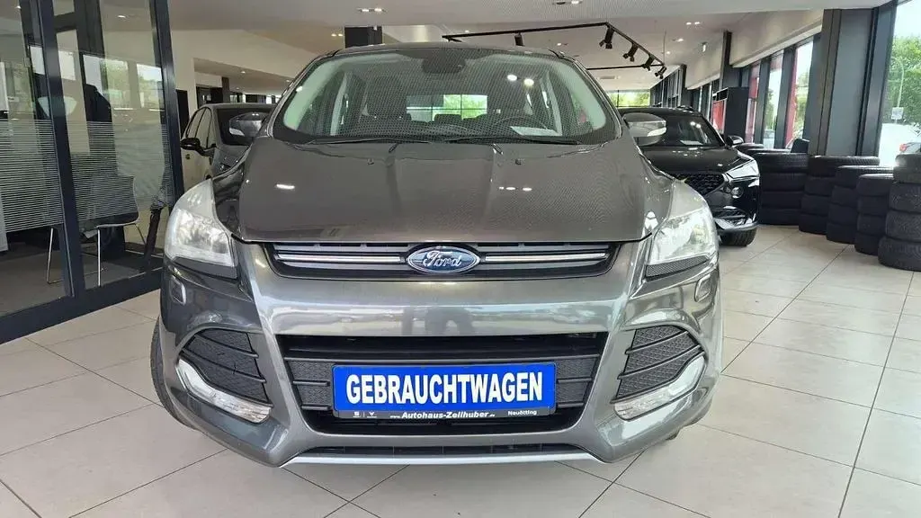 Gebraucht Ford Kuga 150 PS (110 kW) 2016 Grau SUV