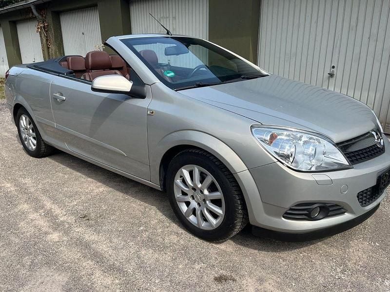 Silber Gebraucht 2009 Opel Astra Cabriolet Cabrio | 2.990 € (Superpreis) - Bild 1/4