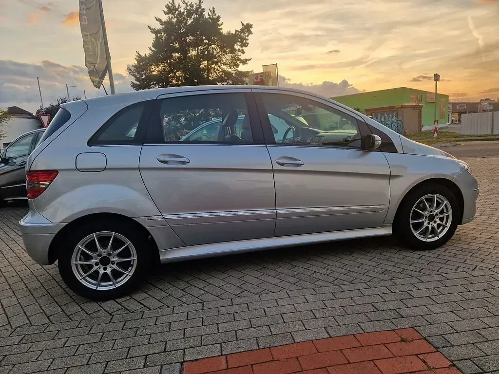 Gebraucht Mercedes B170 116 PS (85 kW) 2008 Silber Van / Kleinbus