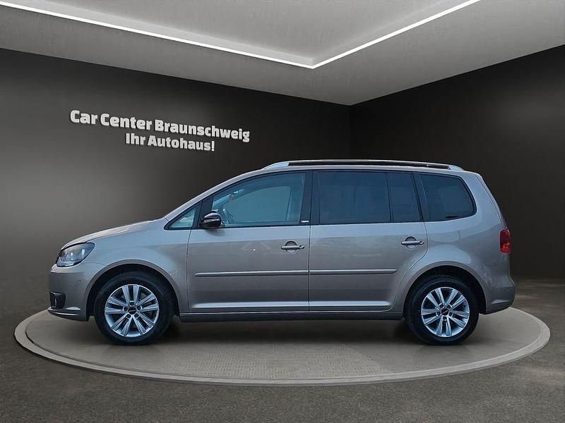 Gebraucht VW Touran Style 140 PS (102 kW) 2012 Beige Van / Kleinbus