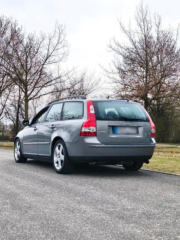 Gebraucht Volvo V50 220 PS (161 kW) 2004 Grau Kombi