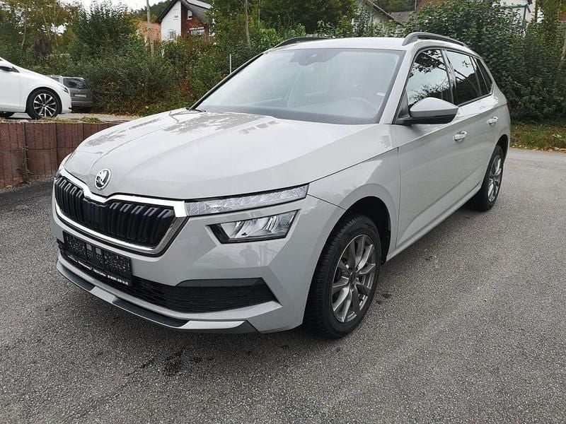 Grau Gebraucht 2020 Skoda Kamiq Ambition SUV | 14.990 € (Superpreis) - Bild 1/4