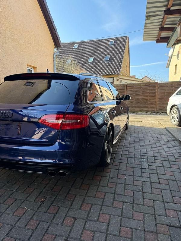 Second-hand Audi S4 Design 333 CP (244 kW) 2012 Albastru Break