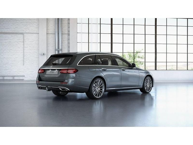 Gebraucht Mercedes E400 330 PS (242 kW) 2023 Grau Limousine
