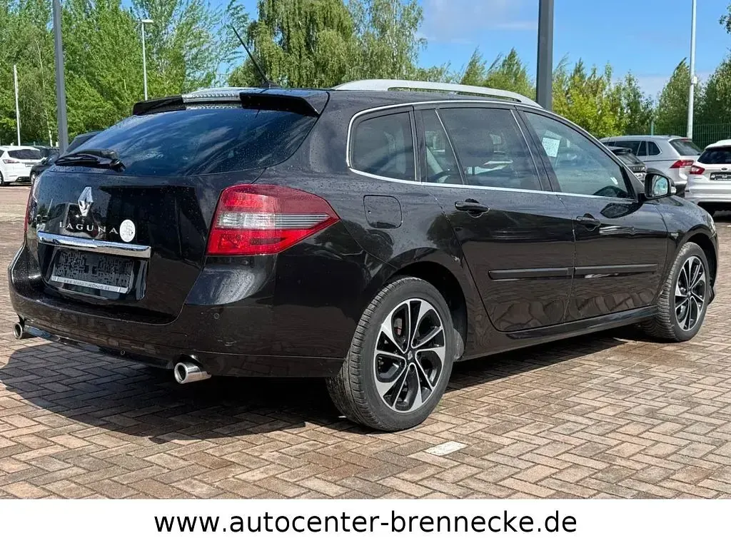 Gebraucht Renault Laguna III Bose Edition 150 PS (110 kW) 2014 Schwarz Limousine