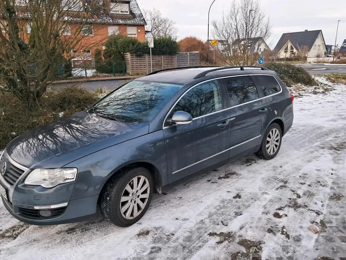 Gebraucht VW Passat 122 PS (89 kW) 2011 Silber Kombi