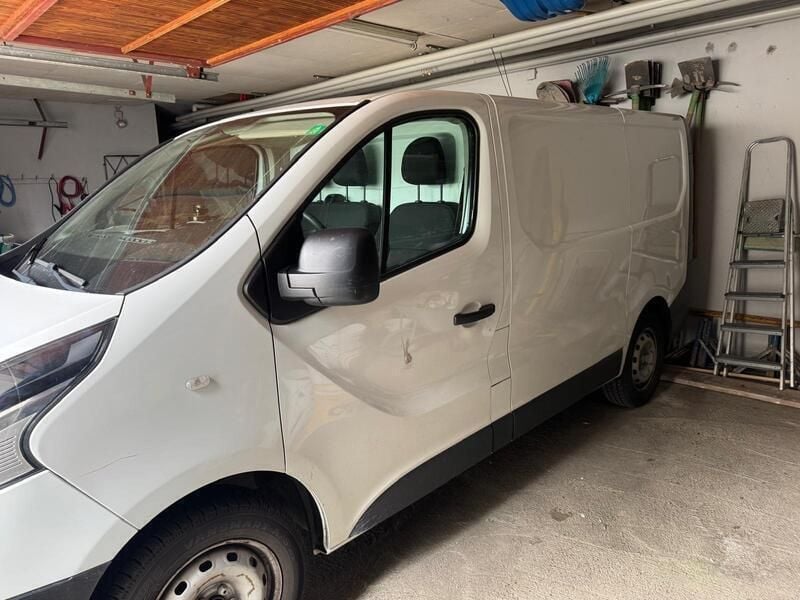 Weiß Gebraucht 2018 Renault Traffic Van | 13.500 € - Bild 1/4