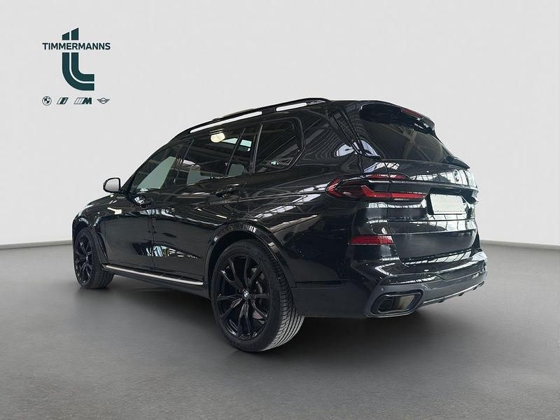 Gebraucht BMW X7 M Sport 352 PS (258 kW) 2022 Schwarz SUV