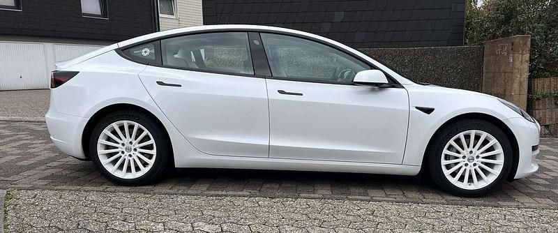 Gebraucht Tesla Model 3 Standard Range Plus 208 kW (283 PS) 2022 Limousine