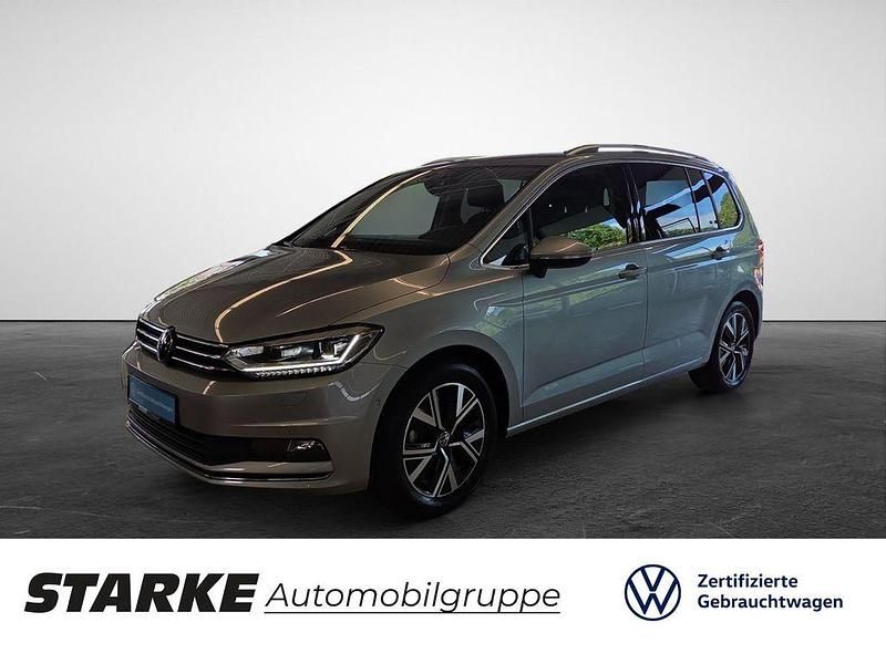 Oyster silver metallic Gebraucht 2024 VW Touran Highline Van / Kleinbus | 37.950 € (Etwas zu teuer) - Bild 1/4