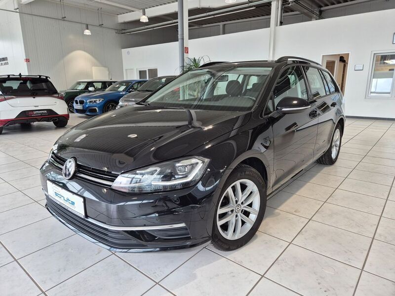 Schwarz Gebraucht 2019 VW Golf VII Comfortline Kombi | 15.990 € (Fairer Preis) - Bild 1/4