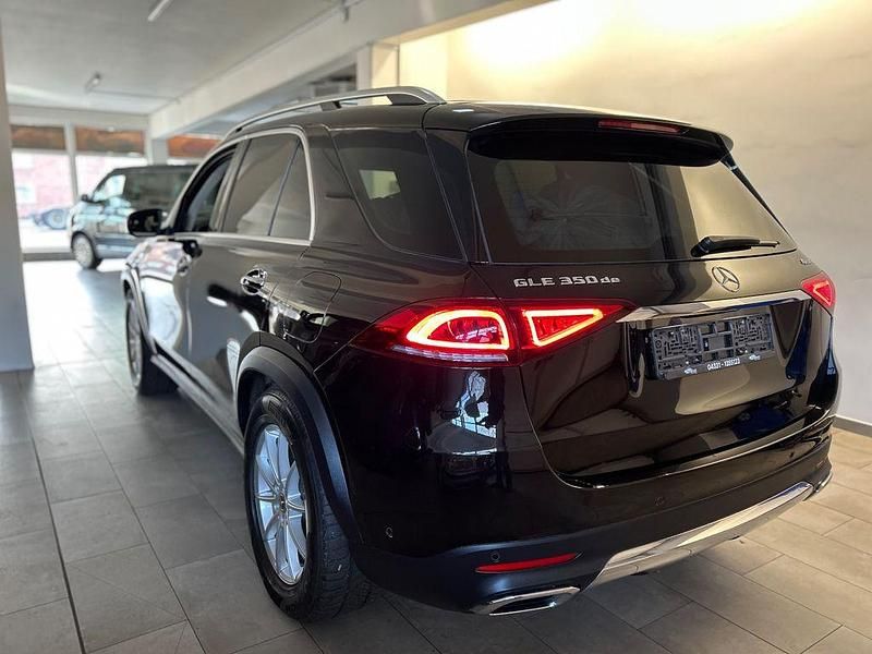 Gebraucht Mercedes GLE350 194 PS (142 kW) 2021 Schwarz SUV