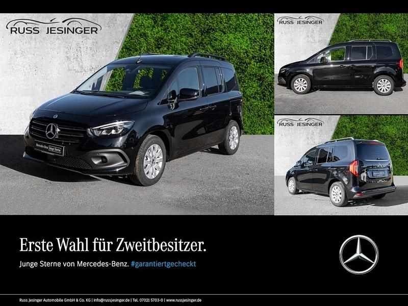 Gebraucht Mercedes T180 Progressive 116 PS (85 kW) 2024 Loparitschwarz metallic Van / Kleinbus