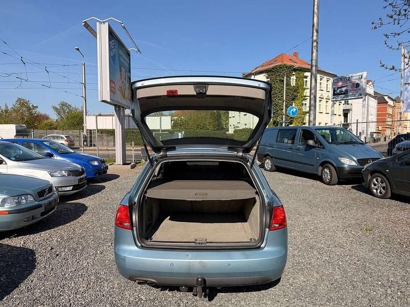 Gebraucht Audi A4 140 PS (102 kW) 2005 Blau Kombi