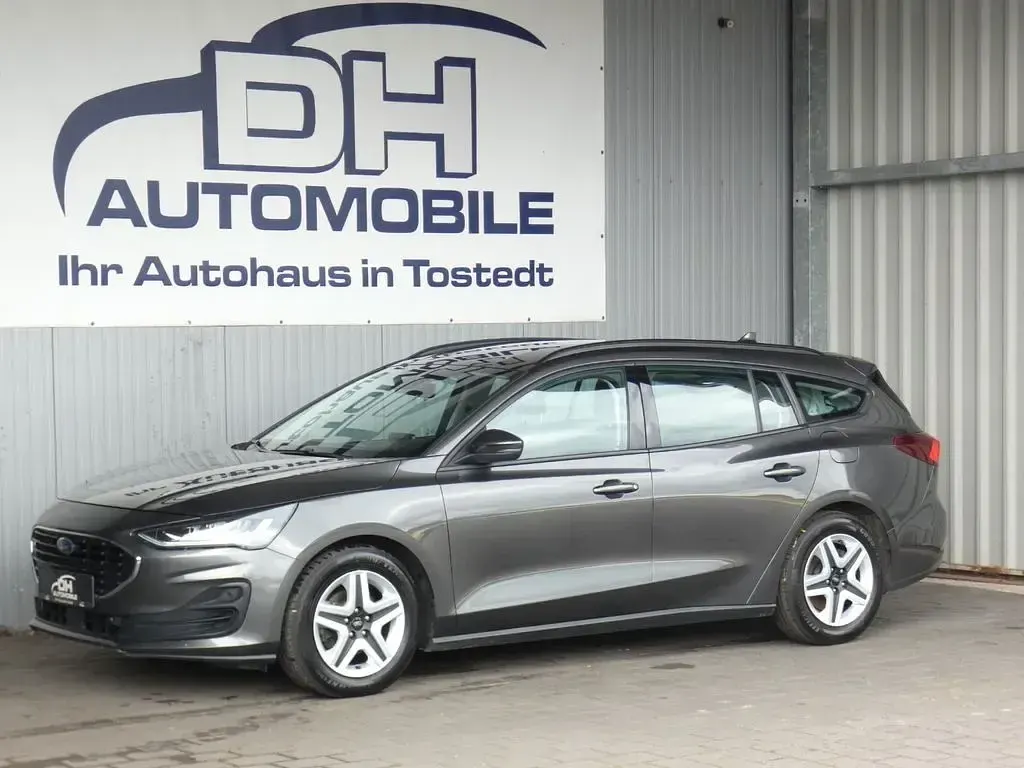Gebraucht Ford Focus 120 PS (88 kW) 2022 Grau Limousine