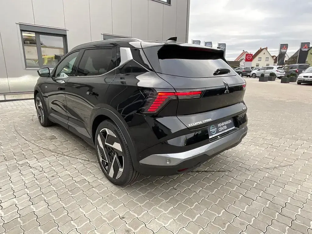 Neu Mitsubishi Eclipse Top 160 kW (218 PS) 2026 Schwarz SUV