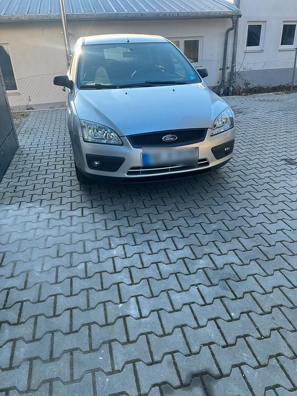 Gebraucht Ford Focus 101 PS (74 kW) 2005 Silber Kombi